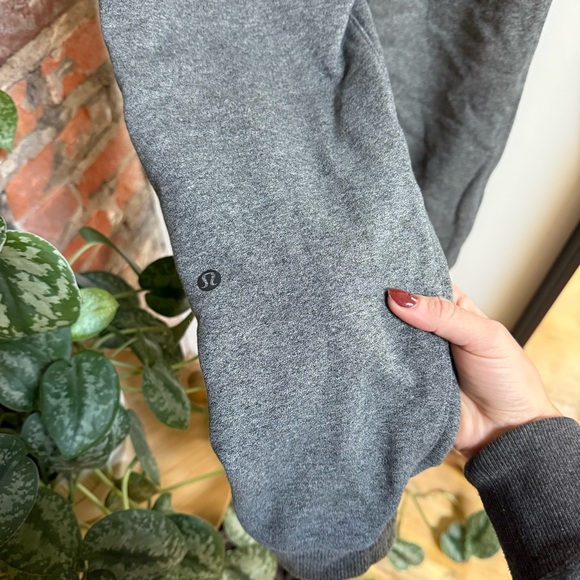 Lululemon | Grey Sweatpants | XS - Picture 5 of 5